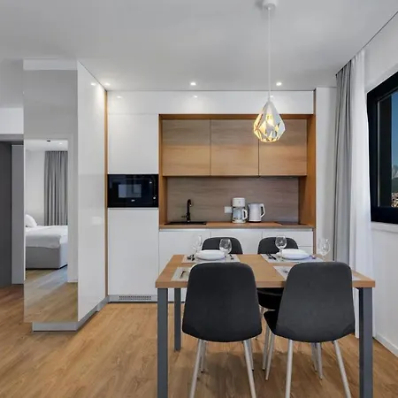 Amfora Sara Apartment *